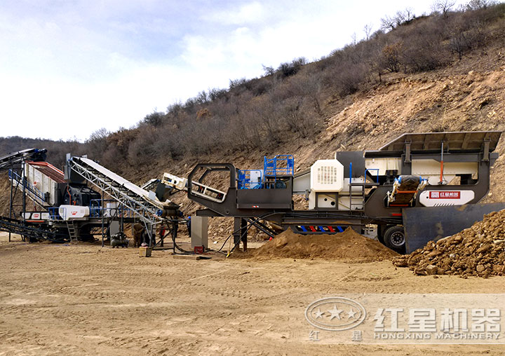 輪胎式車載流動(dòng)石子、粉碎機(jī)
